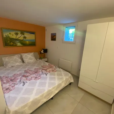 Homestay Maison Au Calme 2